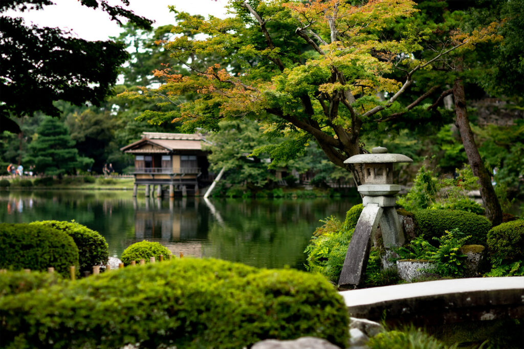 Kanazawa — Gardens, Gold Leaf, and Ryokan Calm (1 night)