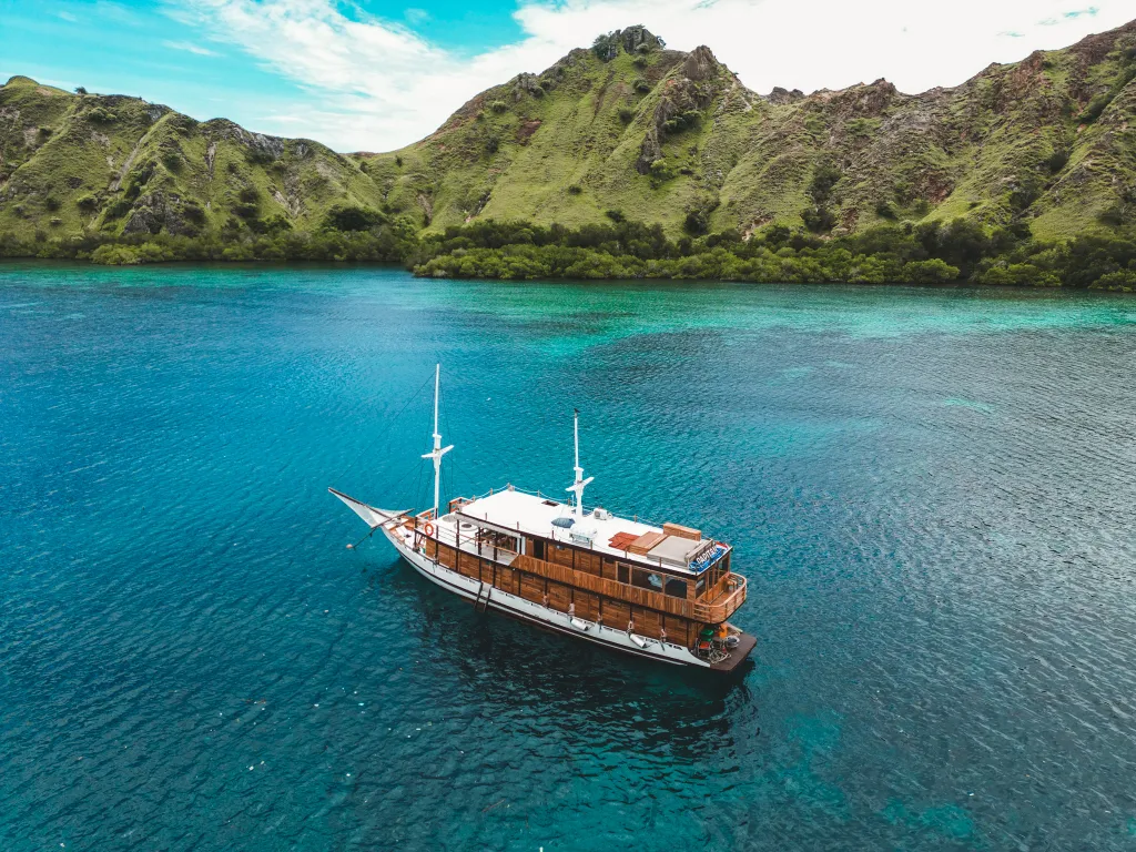A Luxury Komodo Family Sailing Journey Through Indonesia