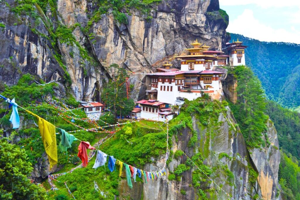 India & Bhutan Spiritual Sights and Ayurveda (11 Nights)