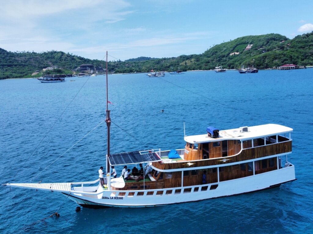 Labuan Bajo and the Start of Your Luxury Komodo Family Sailing