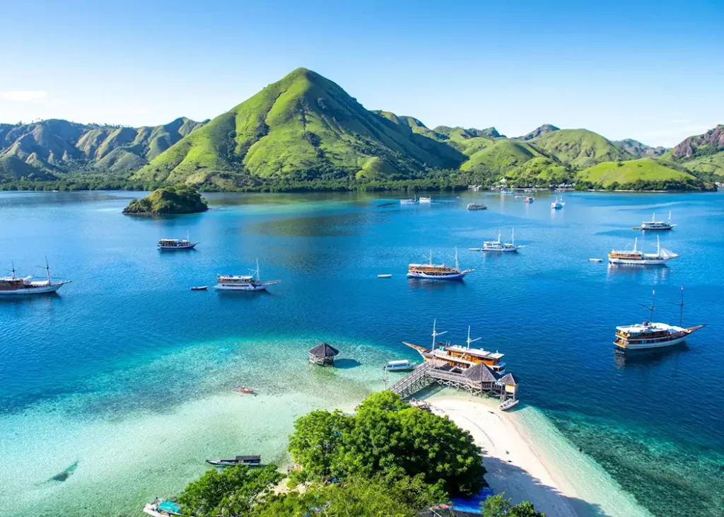 The Komodo Islands Set Sail with the Family in Indonesia (7 Nights)