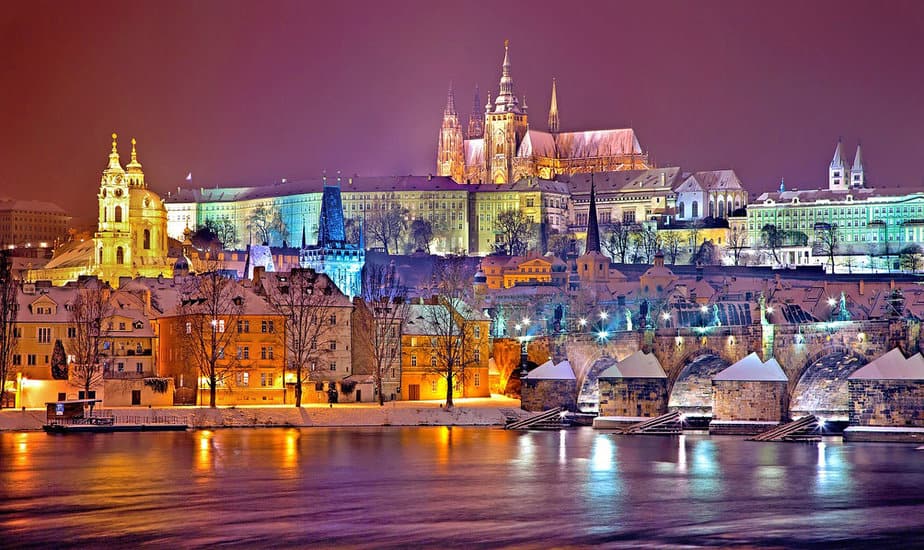 Prague UNESCO Beauty, Castle Views & After-Dark Magic