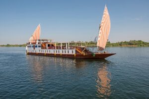 Nile Dahabiya Cruise: Sailing Luxor to Aswan (8 Days)