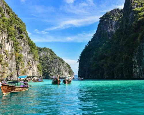 Thailand & Laos Culture, Rivers & Temples (13 Nights)